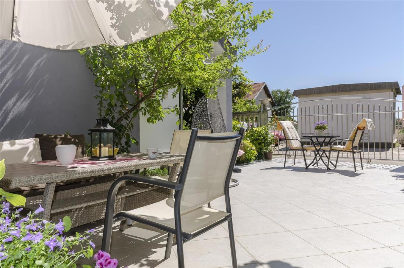 Apartments Keran - By Suites Living Водице Екстериор снимка