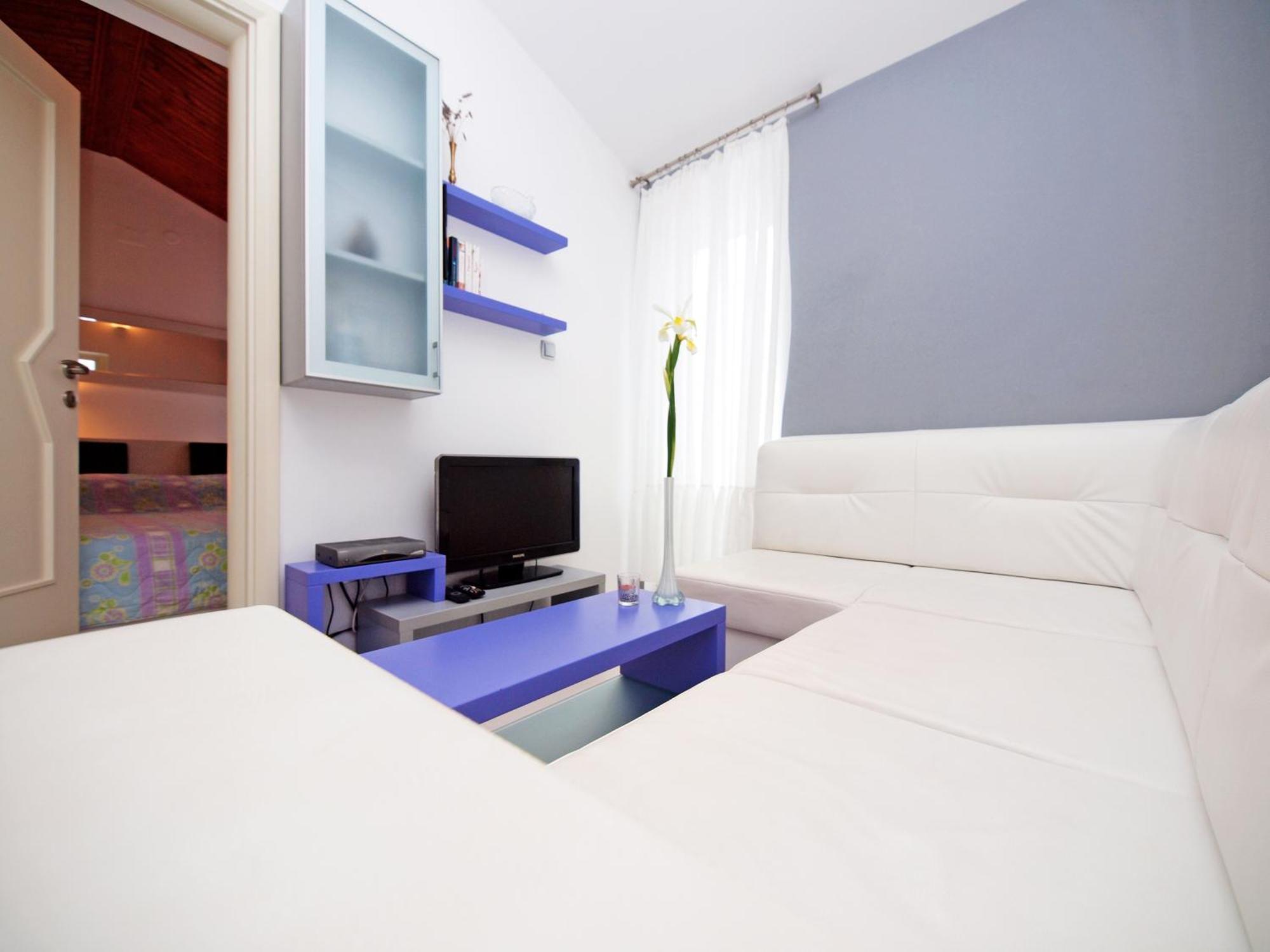 Apartments Keran - By Suites Living Водице Екстериор снимка